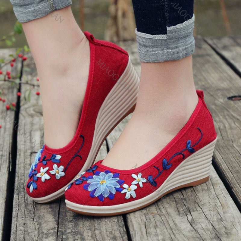 Embroidered Women Comfort Wedg - Ethnic Fashion Women recension och pris